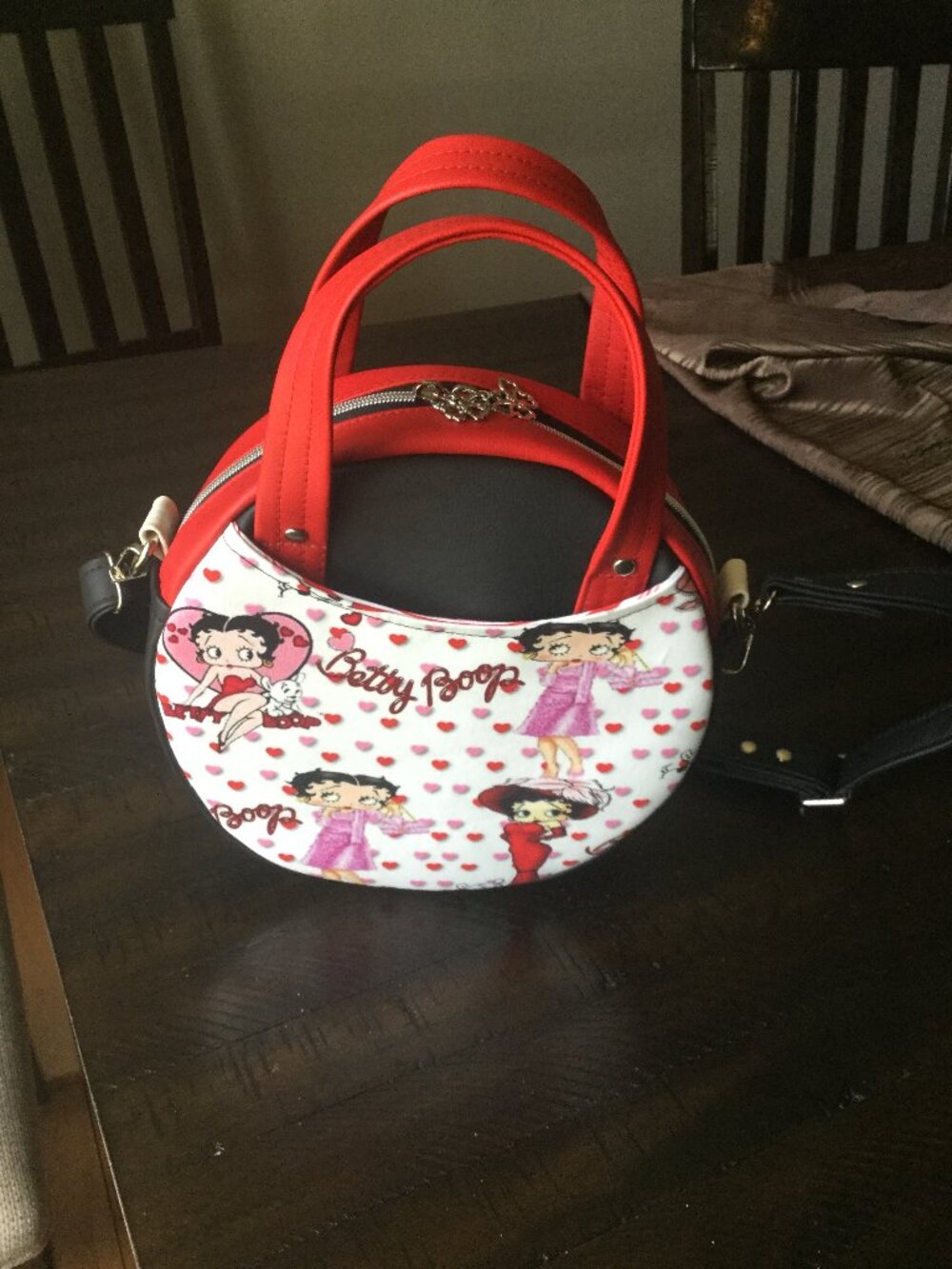 Handmade round Betty Boop cross body purse red black and white 9" in diameter